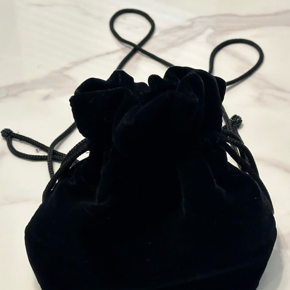BLACK VELVET EVENING BAG -DRAWSTRING - Picture 6 of 6
